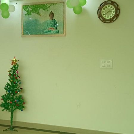 Hotel Blue Heaven Oyotownhouse 가지아바드 외부 사진